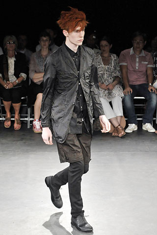 Comme des Garcons / - 2009